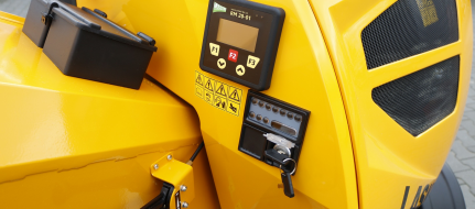 Výkonný štěpkovač na naftu a s brzděným podvozkem (25 HP) LS 160 DWB 